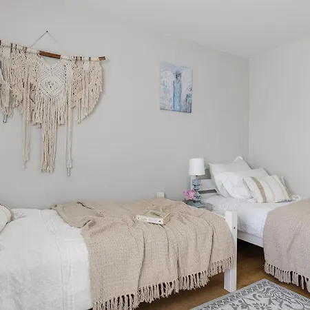 בית נופש Baltiq Spot רווה